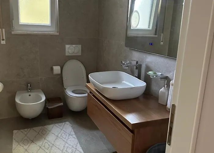 别墅 Valamar Elite Seafront Luxury With Private Pool *