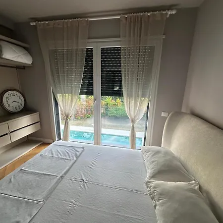 Valamar Elite Seafront Luxury With Private Pool